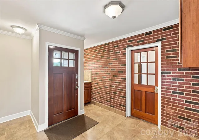 Photo 3 of Single family home for sale at 7800 Browne Rd, Charlotte, NC 28269 | MLS# 4412543 | Listing updated on 2026-09-05
