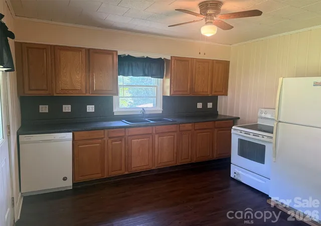 Photo 3 of Single family home for sale at 405 Woodland Dr, Kershaw, SC 29067 | MLS# 4412557 | Listing updated on 2026-10-04