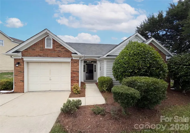Single family home for sale at 1633 Gordon Walters Dr, Charlotte, NC 28213 | MLS# 4412559