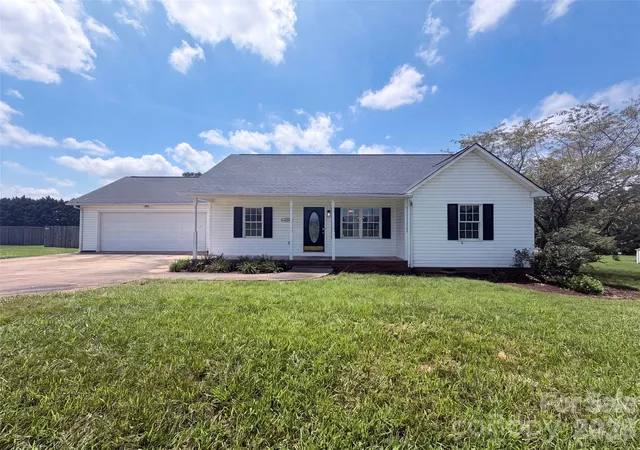Photo 1 of Sale Pending at 2243 Mintew Cir, Lincolnton, NC 28092 | MLS# 4412571 | Listing updated on 2026-09-28