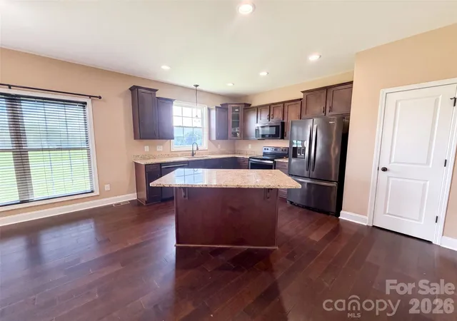 Photo 2 of Single family home for sale at 749 Williamsburg Est Rd, Clover, SC 29710 | MLS# 4412578 | Listing updated on 2026-09-04
