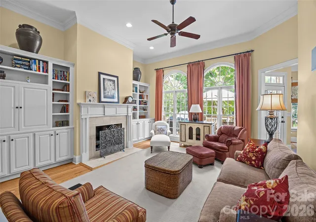 Photo 3 of Single family home for sale at 3401 Maryhurst Ln, Charlotte, NC 28226 | MLS# 4412585 | Listing updated on 2026-10-01