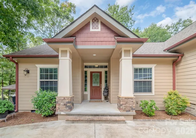 Photo 1 of Single family home for sale at 17410 Green Hl Rd, Charlotte, NC 28278 | MLS# 4412594 | Listing updated on 2026-09-26