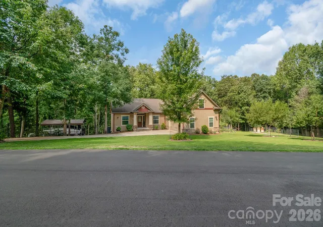 Photo 3 of Single family home for sale at 17410 Green Hl Rd, Charlotte, NC 28278 | MLS# 4412594 | Listing updated on 2026-09-26