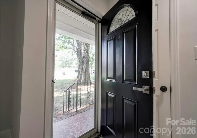 Photo 3 of Single family home for sale at 6109 Robinson Church Rd, Charlotte, NC 28215 | MLS# 4412598 | Listing updated on 2026-10-22