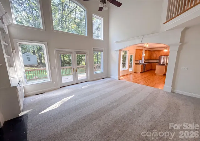 3rd image of 10124 Windtree Ln, Charlotte, NC 28215 | MLS# 4412602
