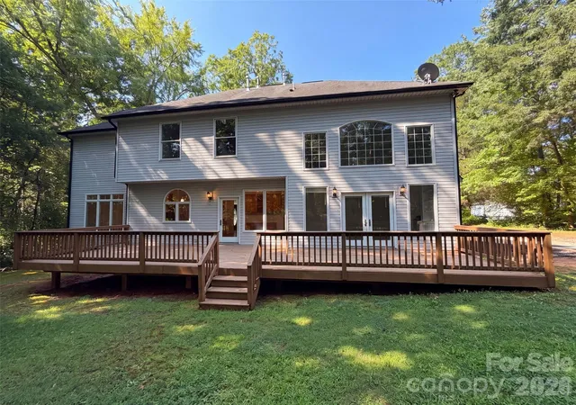 5th image of 10124 Windtree Ln, Charlotte, NC 28215 | MLS# 4412602