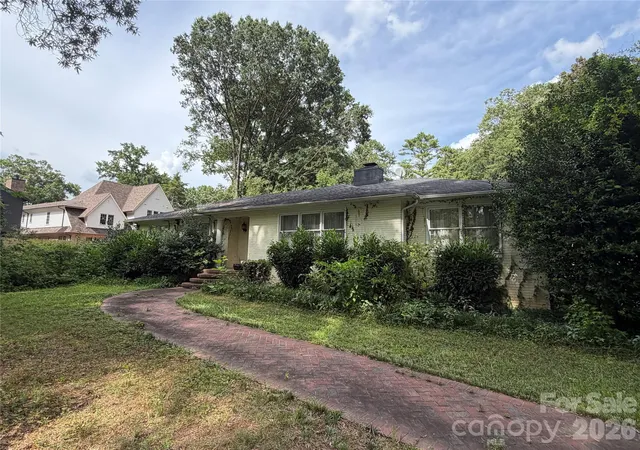 Photo 1 of Single family home for sale at 5017 Randolph Rd, Charlotte, NC 28211 | MLS# 4412606 | Listing updated on 2026-08-08