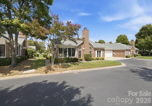 4th image of 8528 Highland Glen Dr, Charlotte, NC 28269 | MLS# 4412611