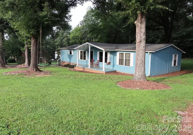 Photo 1 of Single family home for sale at 2095 Goodman Lake Rd, Morganton, NC 28655 | MLS# 4412625 | Listing updated on 2026-08-21