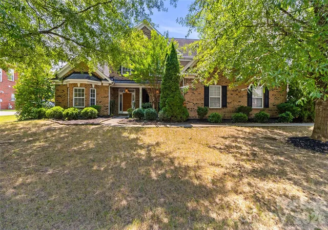 Photo 1 of Single family home for sale at 8744 Savannah Rd, Harrisburg, NC 28075 | MLS# 4412644 | Listing updated on 2026-09-27