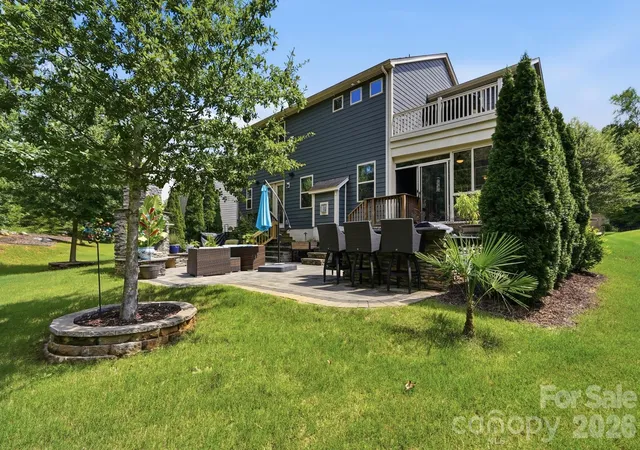 Photo 44 of Sale Pending at 561 Sandbar Point, Lake Wylie, SC 29710 | MLS# 4412646 | Listing updated on 2026-08-30