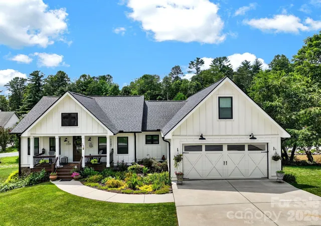 2nd image of 35 Meadow Haven Ct, Mills River, NC 28759 | MLS# 4412654