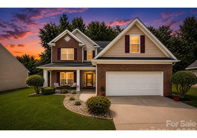 1st image of 4008 Asher Ct, Charlotte, NC 28215 | MLS# 4412668