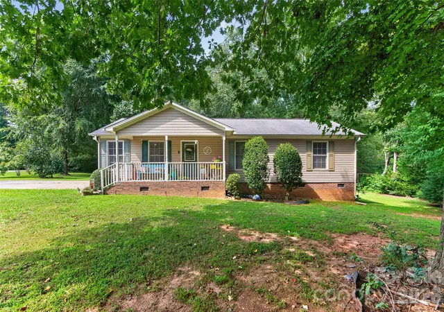 Photo 1 of Single family home for sale at 1007 Fld Swallow Way, Clover, SC 29710 | MLS# 4412701 | Listing updated on 2026-09-06