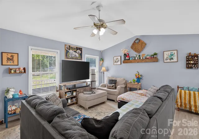 Photo 2 of Single family home for sale at 1007 Fld Swallow Way, Clover, SC 29710 | MLS# 4412701 | Listing updated on 2026-09-06