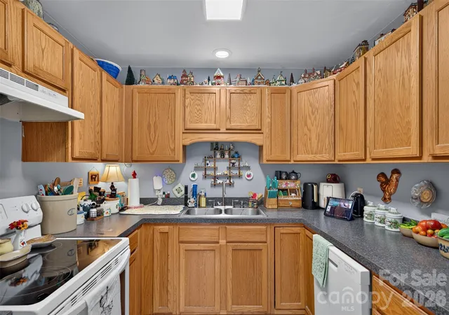 Photo 3 of Single family home for sale at 1007 Fld Swallow Way, Clover, SC 29710 | MLS# 4412701 | Listing updated on 2026-09-06
