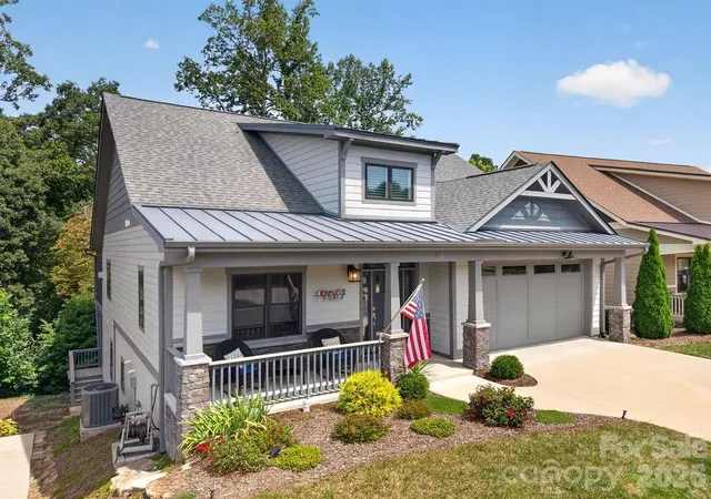 3rd image of 152 Sports Village Dr, Hendersonville, NC 28739 | MLS# 4412710