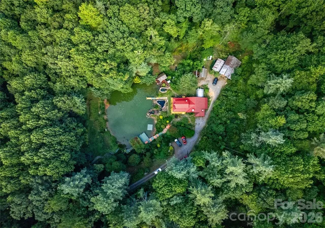 Photo 2 of Single family home for sale at 87 Old Chimney Ln, Cedar Mountain, NC 28718 | MLS# 4412723 | Listing updated on 2026-08-28