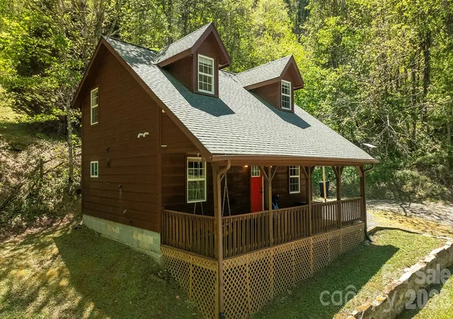2nd image of 95 Lasso Ln, Waynesville, NC 28785 | MLS# 4412726