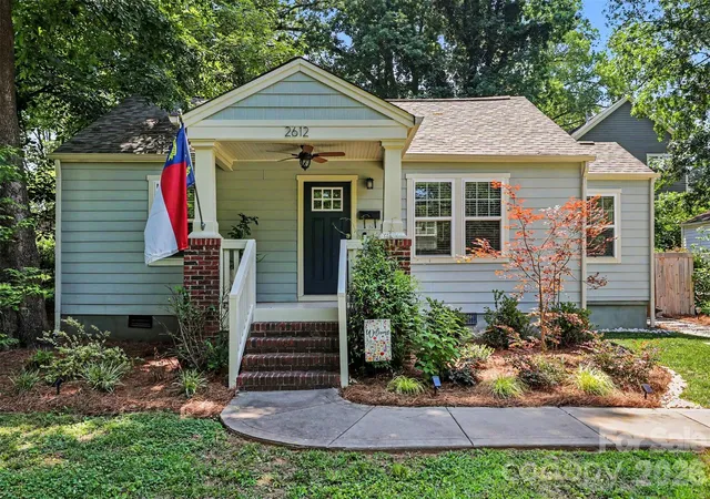 Photo 1 of Single family home for sale at 2612 Roslyn Ave, Charlotte, NC 28208 | MLS# 4412729 | Listing updated on 2026-09-29