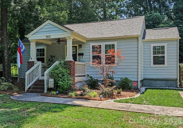 Photo 3 of Single family home for sale at 2612 Roslyn Ave, Charlotte, NC 28208 | MLS# 4412729 | Listing updated on 2026-09-29