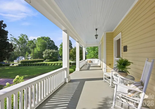 4th image of 559 N Main St, Davidson, NC 28036 | MLS# 4412732