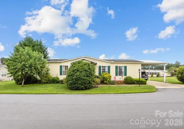 4th image of 39 Stephanie Ln #13, Hendersonville, NC 28792 | MLS# 4412747