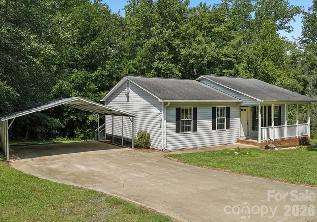 1st image of 916 Long Branch Rd, Grover, NC 28073 | MLS# 4412756