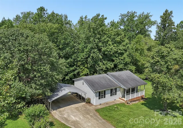 30th image of 916 Long Branch Rd, Grover, NC 28073 | MLS# 4412756