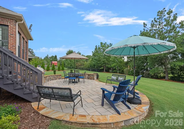 Photo 4 of Single family home for sale at 107 Barlow St, Waxhaw, NC 28173 | MLS# 4412765 | Listing updated on 2026-09-30
