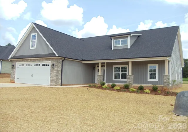 Photo 3 of Single family home for sale at 155 Southern Oaks Ln, Salisbury, NC 28147 | MLS# 4412772 | Listing updated on 2026-09-26