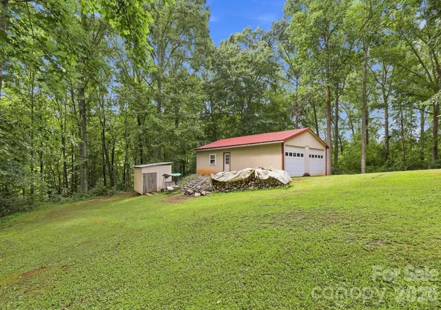 Photo 2 of Single family home for sale at 175 Riverfield Dr, Statesville, NC 28625 | MLS# 4412782 | Listing updated on 2026-09-21