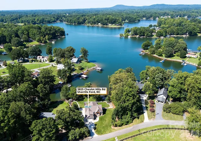 Photo 2 of Single family home for sale at 3825 Chevlot Hills Rd, Sherrills Ford, NC 28673 | MLS# 4412803 | Listing updated on 2026-09-05