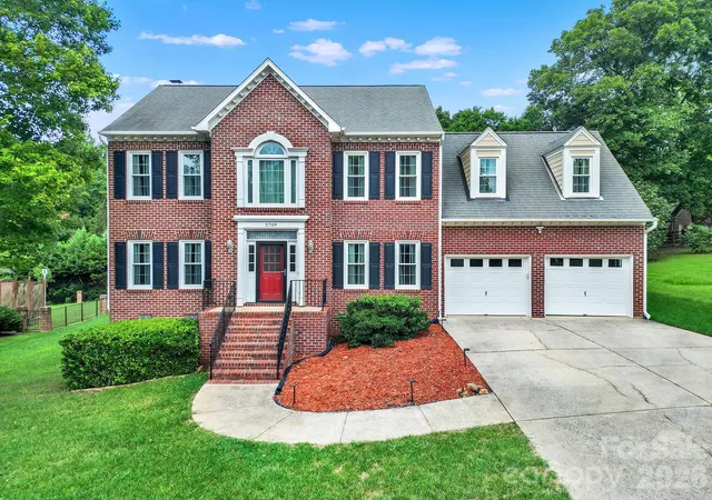 2nd image of 5709 Mallard Grove Rd, Charlotte, NC 28269 | MLS# 4412816