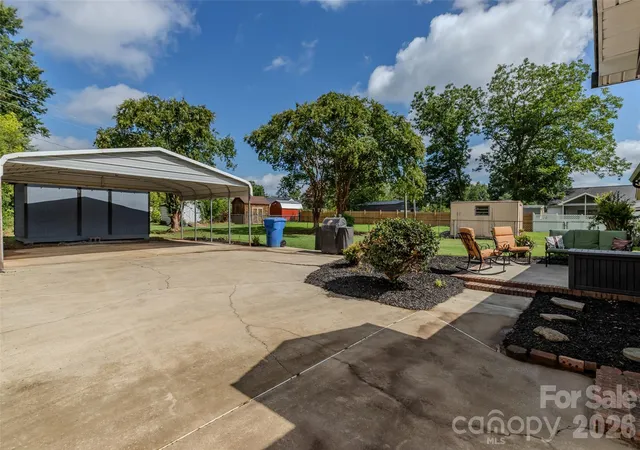 Photo 3 of Single family home for sale at 506 S Cansler St, Kings Mountain, NC 28086 | MLS# 4412832 | Listing updated on 2026-08-10