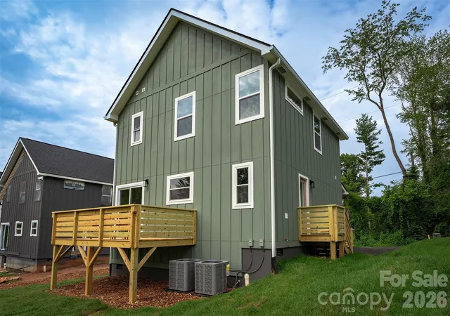 27th image of 12 Crestfield Ave, Asheville, NC 28804 | MLS# 4412835