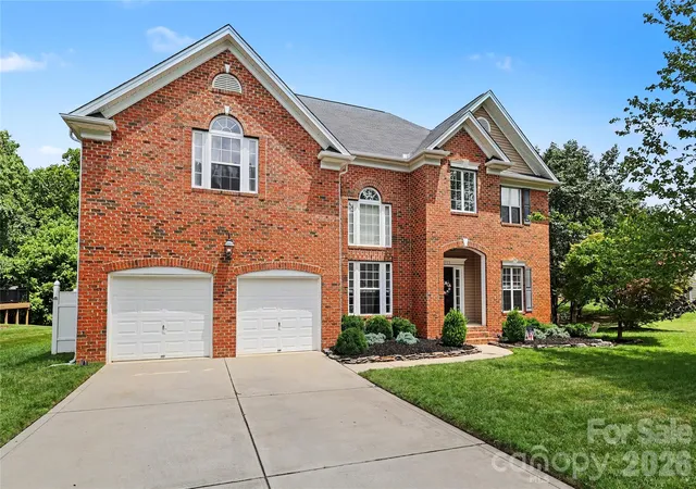 Photo 2 of Single family home for sale at 5933 Checkerberry Ln, Huntersville, NC 28078 | MLS# 4412836 | Listing updated on 2026-08-18