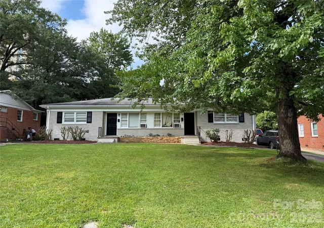 1st image of 4008 Winfield Dr, Charlotte, NC 28205 | MLS# 4412847