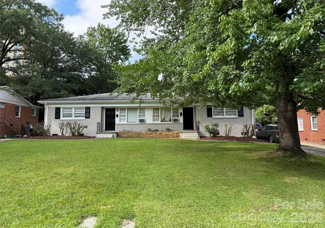 2nd image of 4008 Winfield Dr, Charlotte, NC 28205 | MLS# 4412847
