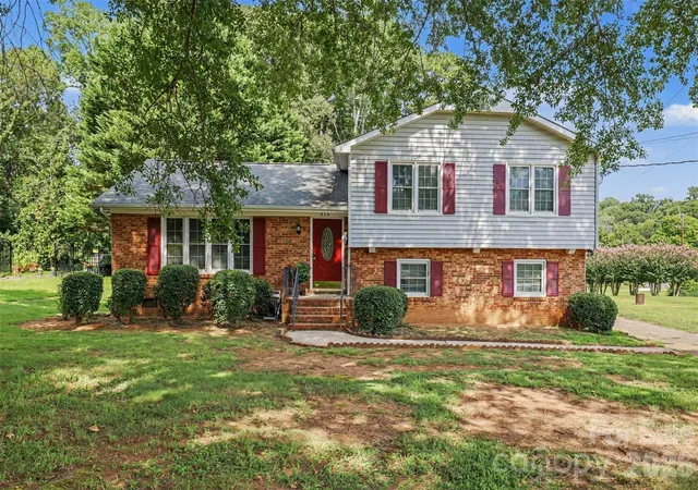 1st image of 834 Applegate Ct, Gastonia, NC 28054 | MLS# 4412857