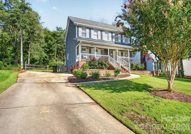 Photo 3 of Single family home for sale at 2025 Hilltop Rd, Rock Hill, SC 29732 | MLS# 4412861 | Listing updated on 2026-10-04