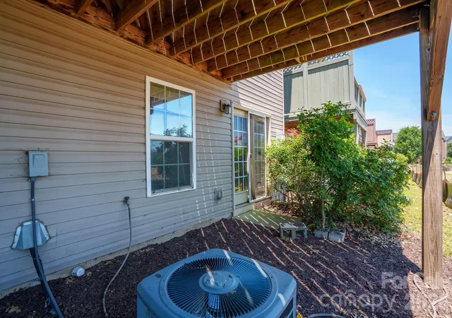 Photo 3 of Townhouse for sale at 2302 Rachelwood Dr, Charlotte, NC 28273 | MLS# 4412862 | Listing updated on 2026-08-12