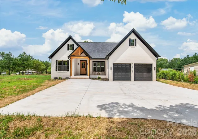 1st image of 5822 Potter Rd S, Waxhaw, NC 28173 | MLS# 4412912