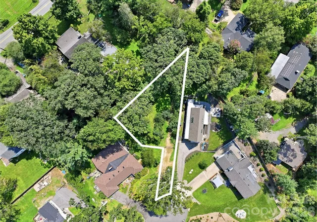 2nd image of 50 Alclare Ct, Asheville, NC 28804 | MLS# 4412914