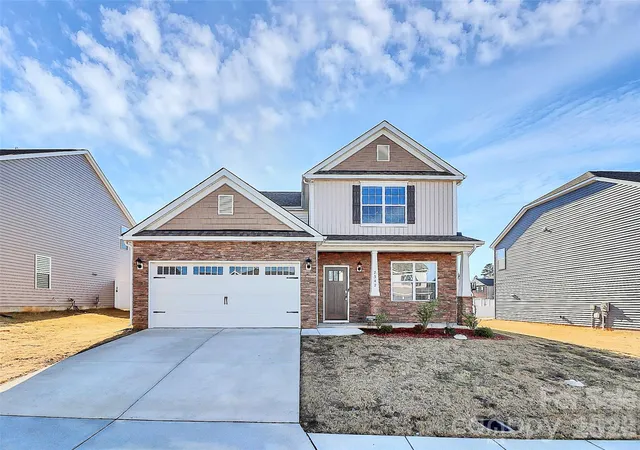 Photo 3 of Single family home for sale at 7347 Teague Dr, Gastonia, NC 28056 | MLS# 4412915 | Listing updated on 2026-08-10
