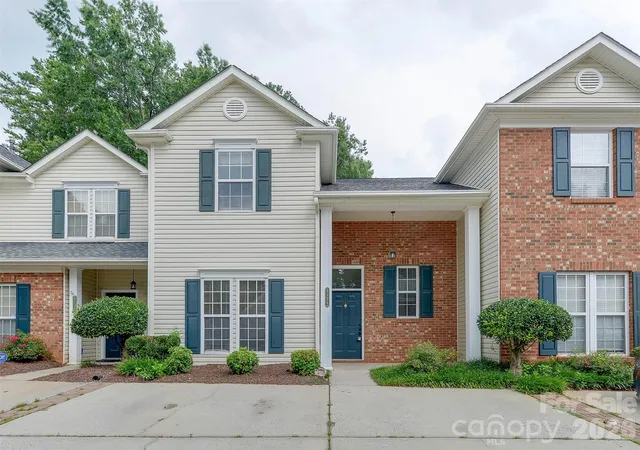 Townhouse for sale at 9128 Treyburn Dr, Charlotte, NC 28216 | MLS# 4412916
