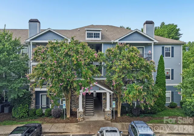 2nd image of 100 Vista Lake Dr #2, Candler, NC 28715 | MLS# 4412936