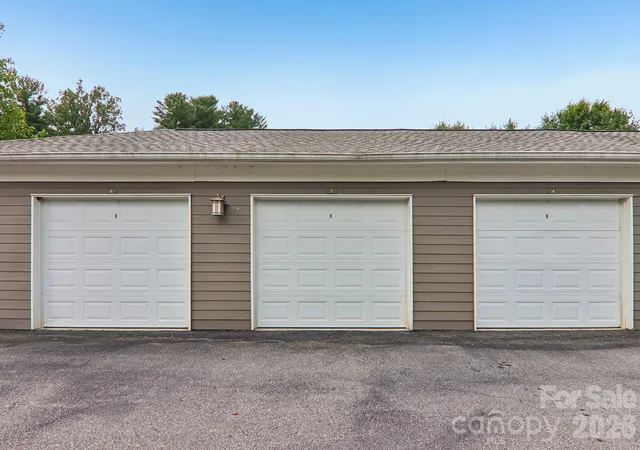 3rd image of 100 Vista Lake Dr #2, Candler, NC 28715 | MLS# 4412936