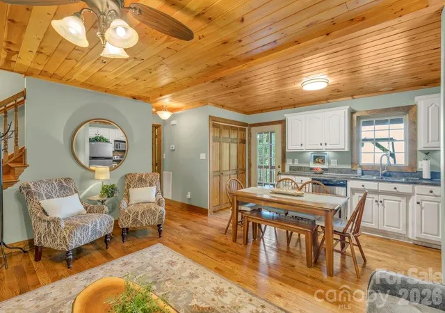 5th image of 199 Bear Dr, Blowing Rock, NC 28605 | MLS# 4412941
